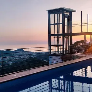 chincamea.hotelitalianriviera.com/